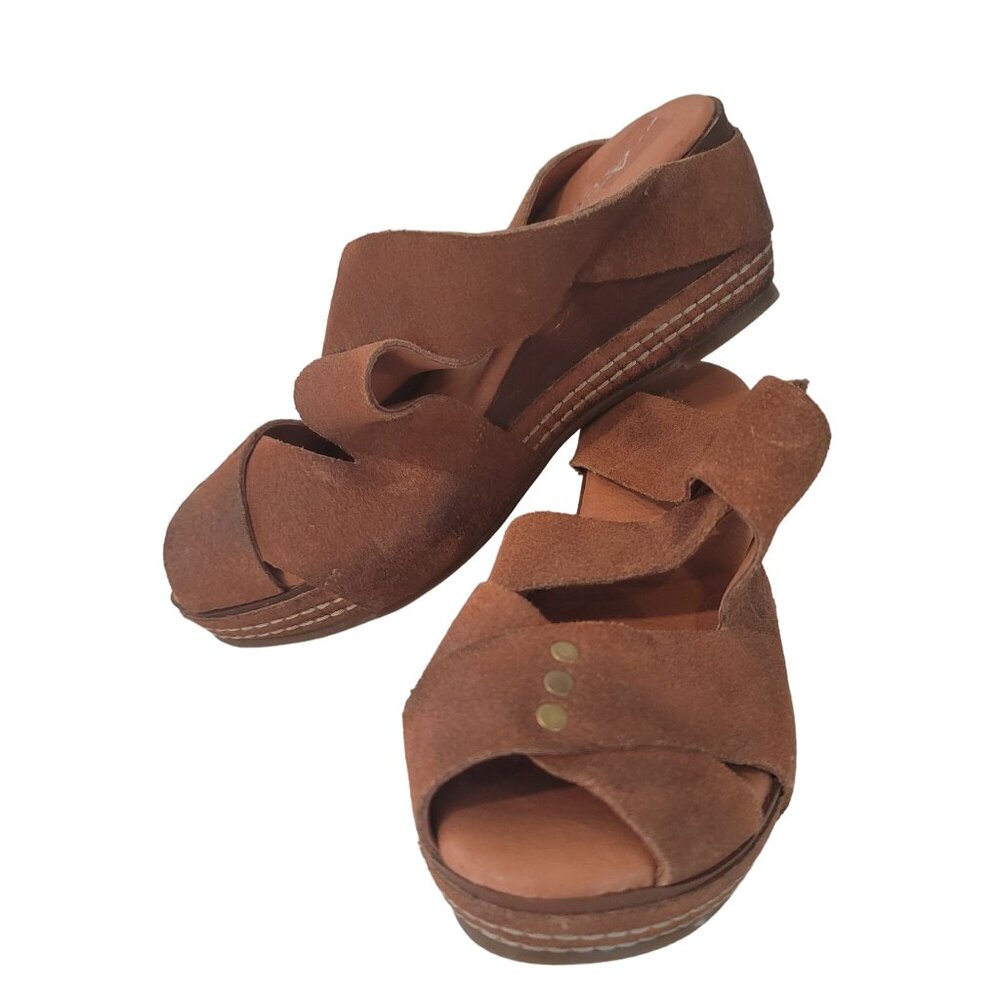 Antelope Women's Size 37 Brown Suede Leather Cross Band Sandals With Open Toe &